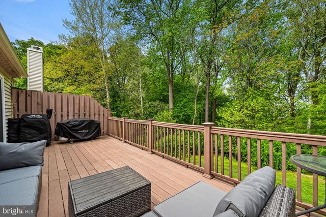 40 MAY APPLE DR, Downingtown, PA 19335
