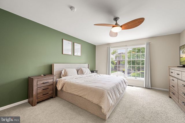 40 MAY APPLE DR, Downingtown, PA 19335