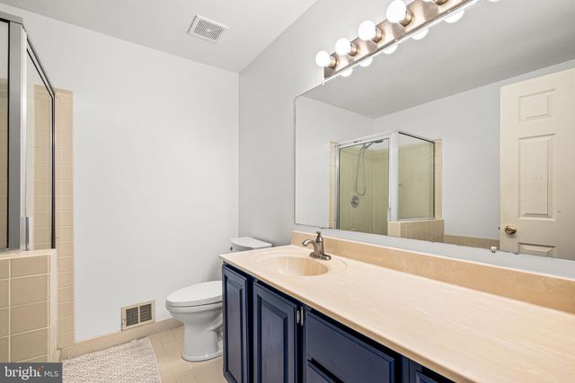 40 MAY APPLE DR, Downingtown, PA 19335