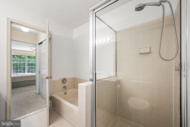 40 MAY APPLE DR, Downingtown, PA 19335