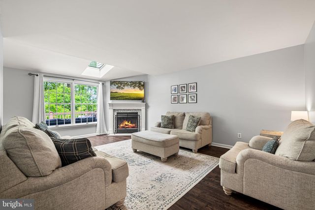 40 MAY APPLE DR, Downingtown, PA 19335