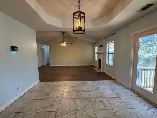 1054 Highland Blvd, Cabot, AR 72023