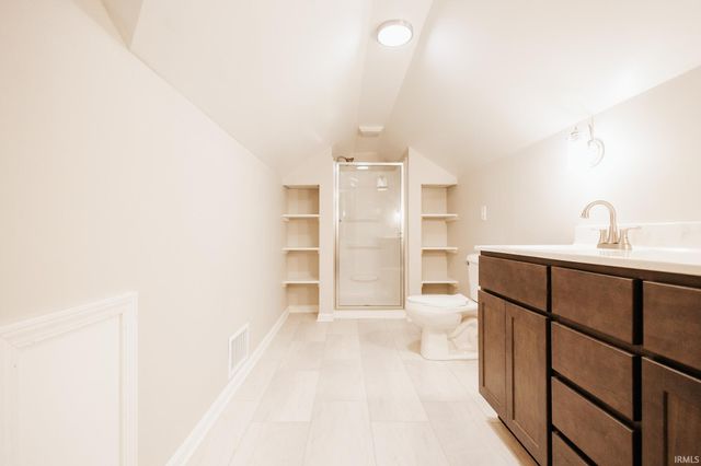 1660 Lincoln Avenue, Evansville, IN 47714