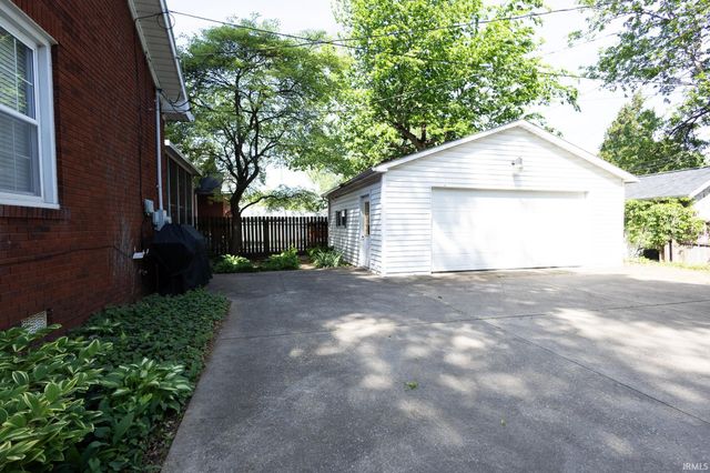 1660 Lincoln Avenue, Evansville, IN 47714