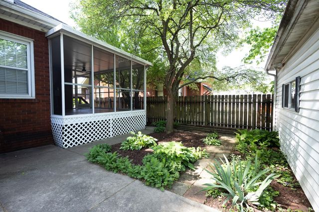 1660 Lincoln Avenue, Evansville, IN 47714