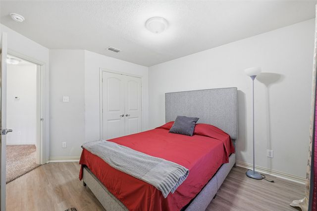 6913 Sandshell Boulevard, Fort Worth, TX 76137