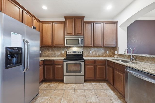 6913 Sandshell Boulevard, Fort Worth, TX 76137