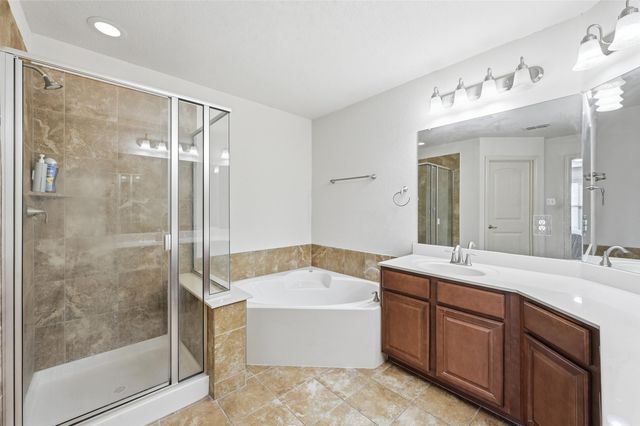 6913 Sandshell Boulevard, Fort Worth, TX 76137