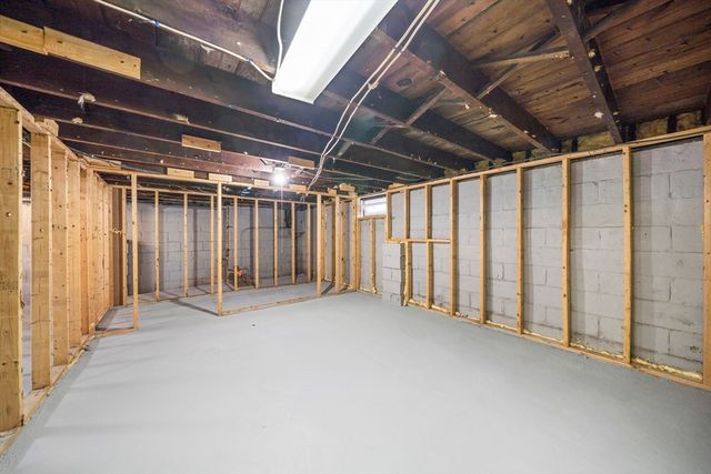 105 Wilber Street, Springfield, MA 01104