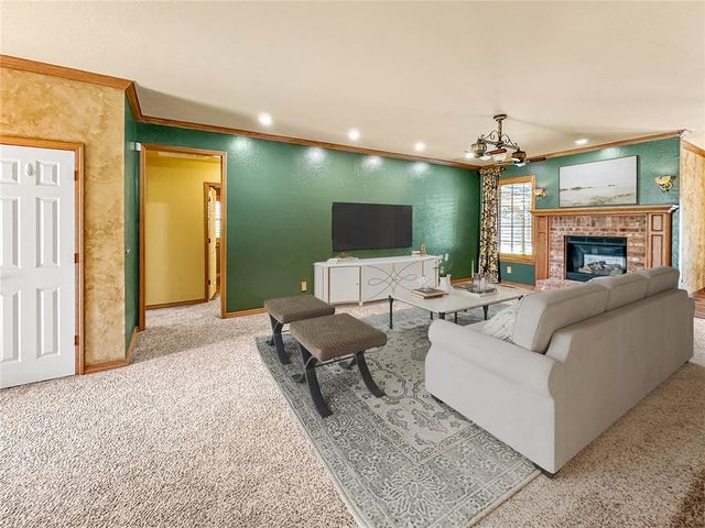 1260 Penny Lane, El Reno, OK 73036