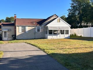 140 Camp Avenue, Newington, CT 06111