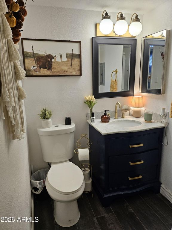 Image 12 of property listing at 2040 S LONGMORE Road 33, Mesa, AZ 85202