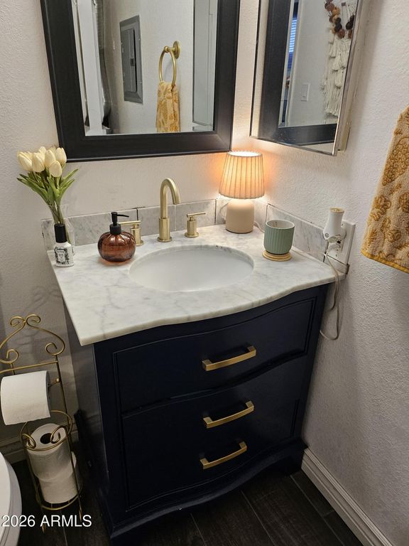 Image 13 of property listing at 2040 S LONGMORE Road 33, Mesa, AZ 85202