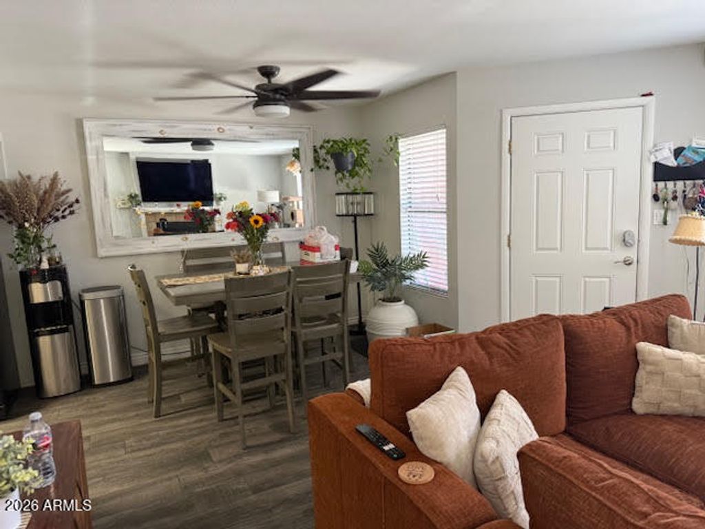Image 2 of property listing at 2040 S LONGMORE Road 33, Mesa, AZ 85202