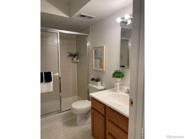 3632 Oakwood Drive, Longmont, CO 80503