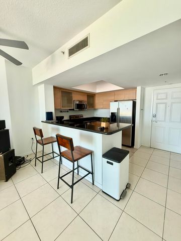 140 S Dixie Highway 905, Hollywood, FL 33020