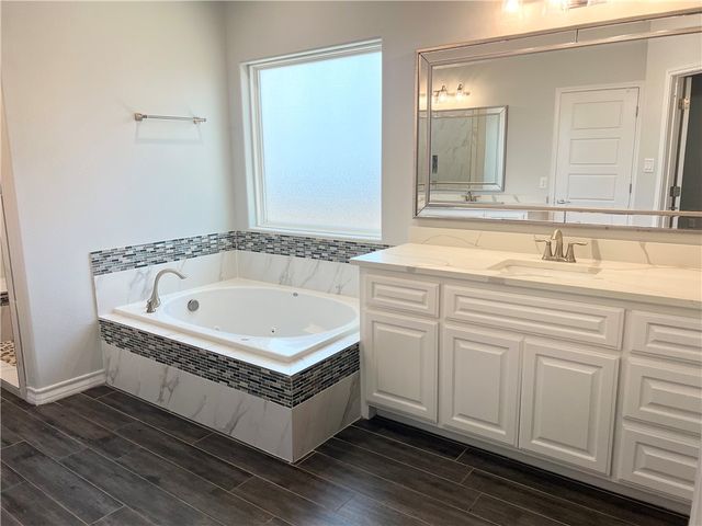 13922 Suntan Ave, Corpus Christi, TX 78418