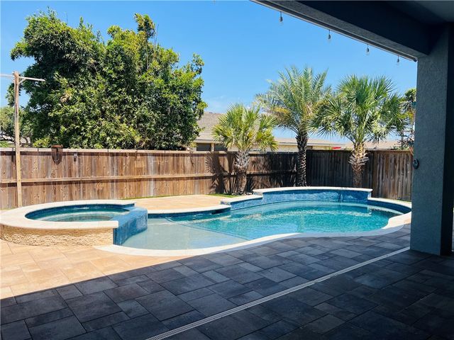 13922 Suntan Ave, Corpus Christi, TX 78418