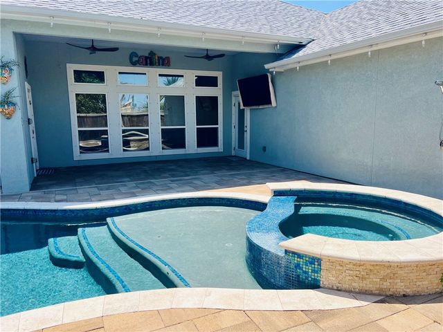 13922 Suntan Ave, Corpus Christi, TX 78418