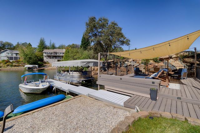 23440 Shadow Dr, Auburn, CA 95602