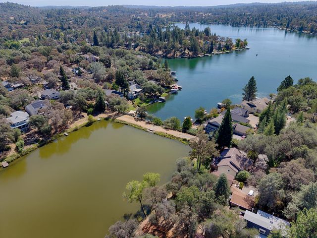 23440 Shadow Dr, Auburn, CA 95602
