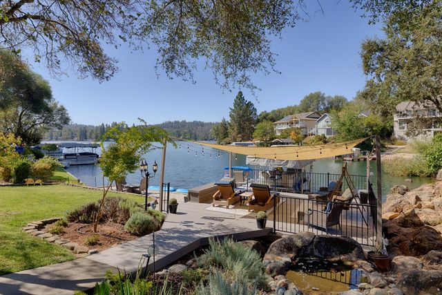 23440 Shadow Dr, Auburn, CA 95602