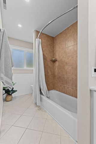23440 Shadow Dr, Auburn, CA 95602