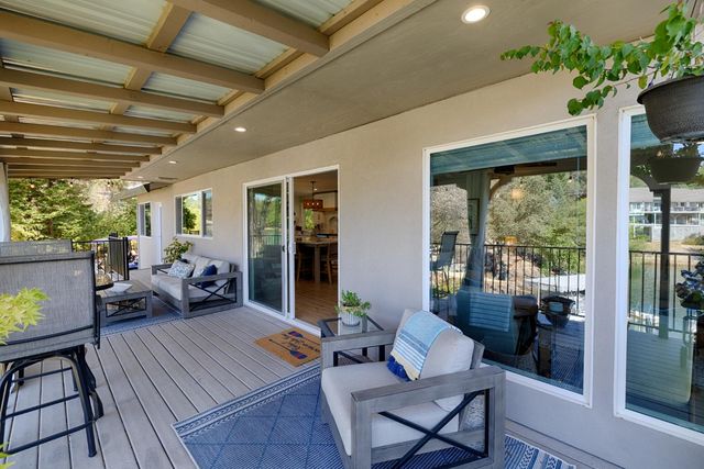 23440 Shadow Dr, Auburn, CA 95602