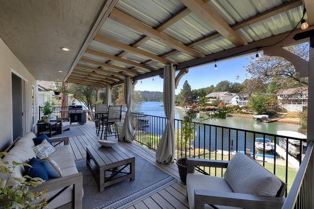 23440 Shadow Dr, Auburn, CA 95602