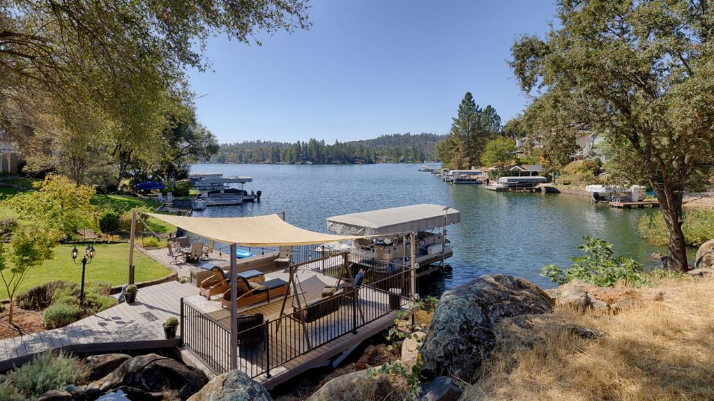 23440 Shadow Dr, Auburn, CA 95602