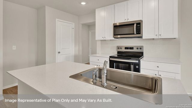 1239 AVERY RANCH DRIVE, New Braunfels, TX 78130
