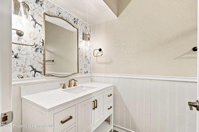 10097 Holly Berry Drive, Weeki Wachee, FL 34613