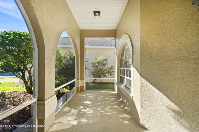 10097 Holly Berry Drive, Weeki Wachee, FL 34613