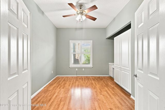 10097 Holly Berry Drive, Weeki Wachee, FL 34613