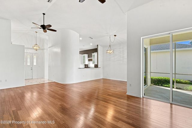 10097 Holly Berry Drive, Weeki Wachee, FL 34613