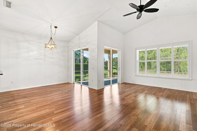 10097 Holly Berry Drive, Weeki Wachee, FL 34613