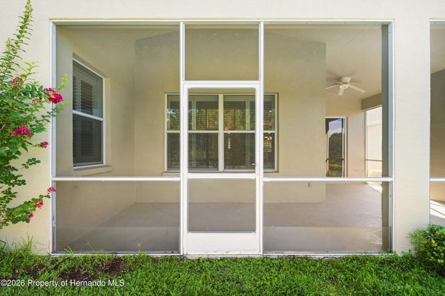10097 Holly Berry Drive, Weeki Wachee, FL 34613