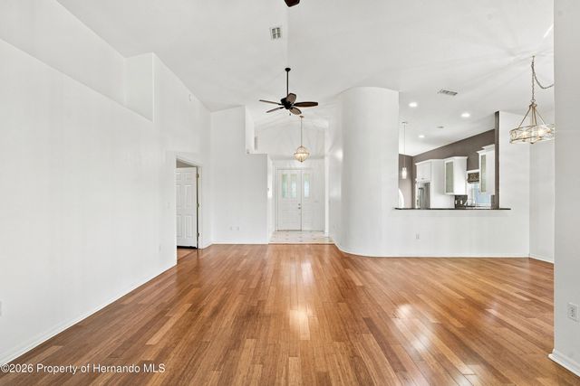 10097 Holly Berry Drive, Weeki Wachee, FL 34613