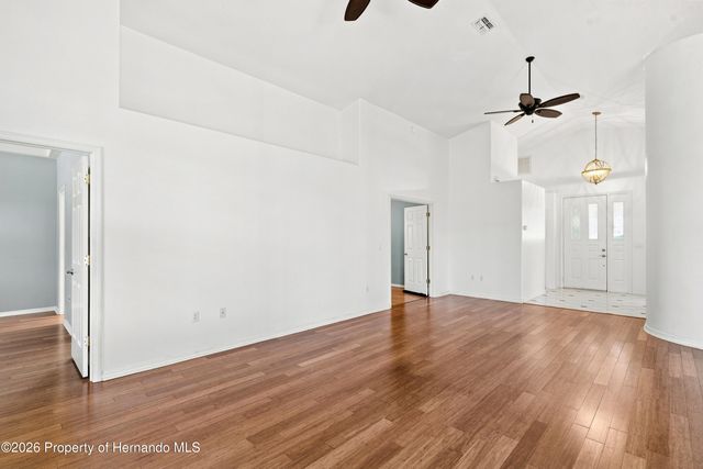 10097 Holly Berry Drive, Weeki Wachee, FL 34613