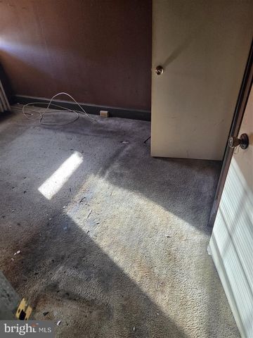 21 MONASTERY AVE S, Baltimore, MD 21229