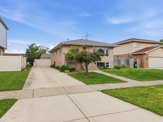 9324 S Thomas Avenue, Bridgeview, IL 60455
