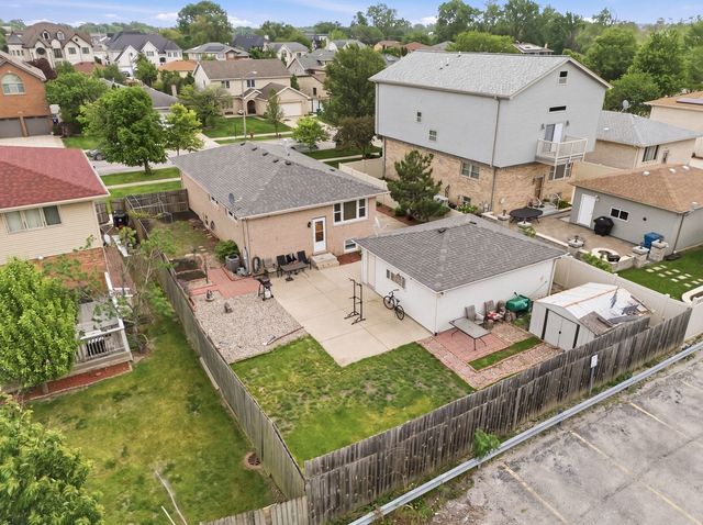 9324 S Thomas Avenue, Bridgeview, IL 60455