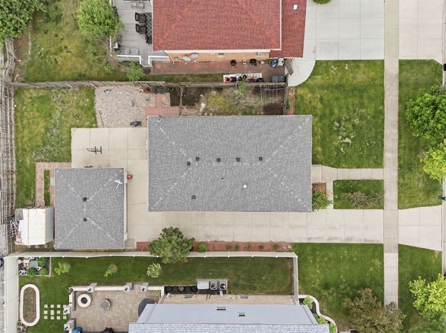 9324 S Thomas Avenue, Bridgeview, IL 60455
