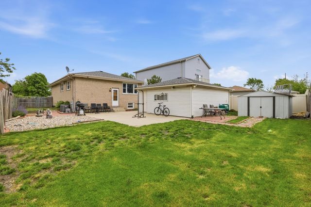 9324 S Thomas Avenue, Bridgeview, IL 60455