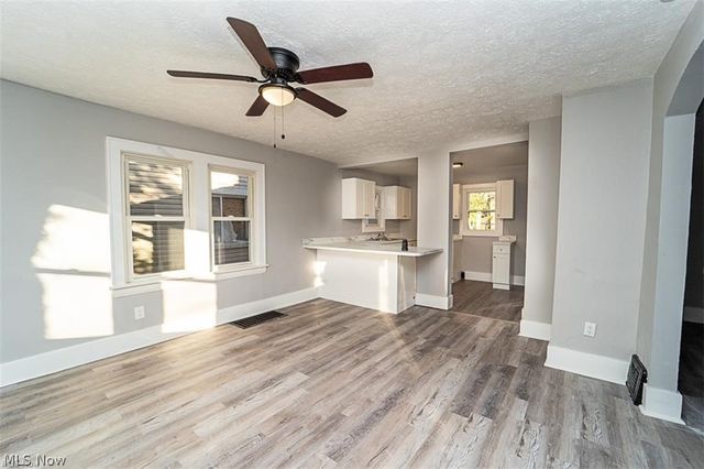 365 Noah Avenue, Akron, OH 44320