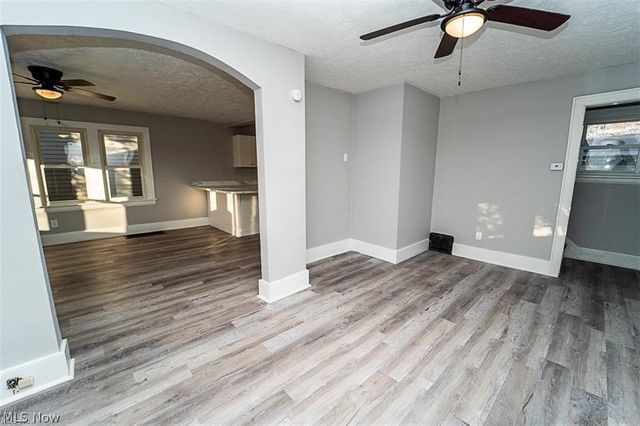 365 Noah Avenue, Akron, OH 44320