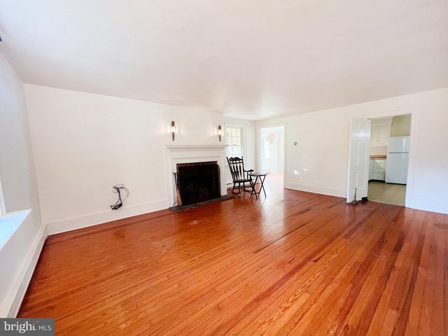 51 ELFMAN DR, Doylestown, PA 18901