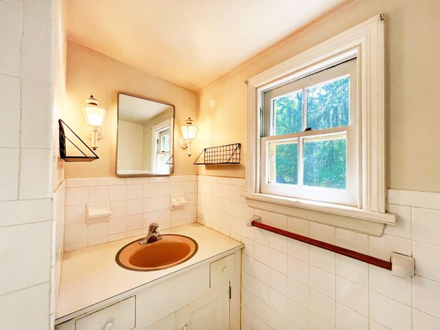 51 ELFMAN DR, Doylestown, PA 18901
