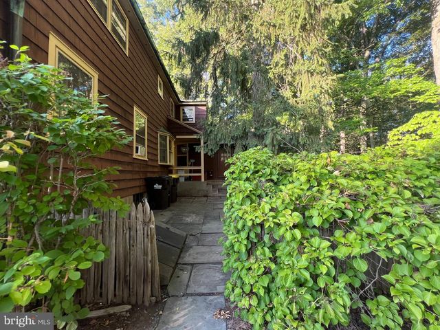 51 ELFMAN DR, Doylestown, PA 18901