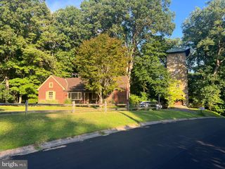 51 ELFMAN DR, Doylestown, PA 18901
